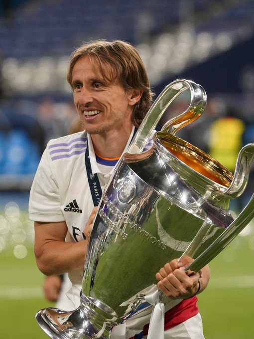 阿森纳主场遭维拉逆转，失去三分，表现不佳，球迷失望。