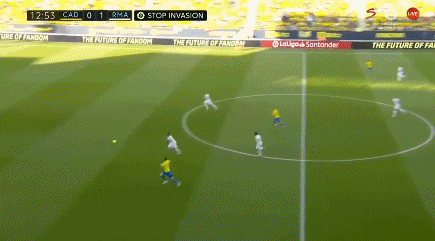 西媒热议亚马尔表现：昨晚真正的18岁新星是埃斯特旺