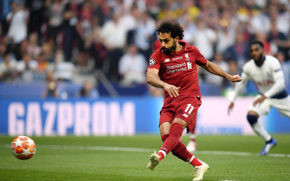 英超半场：内托冲顶破门，吉滕斯献助攻，切尔西1-0伯恩利（英超半场战报：吉滕斯送助攻，内托头球建功，切尔西暂1-0伯恩利）